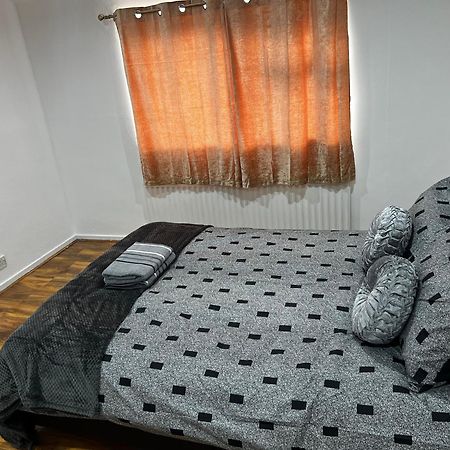 Good Priced Single Rooms In Hayes Northolt  Exteriör bild