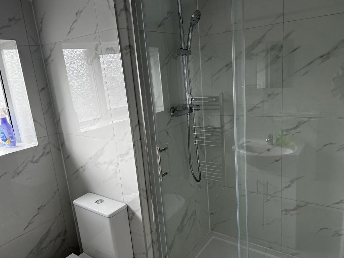 Good Priced Single Rooms In Hayes Northolt  Exteriör bild